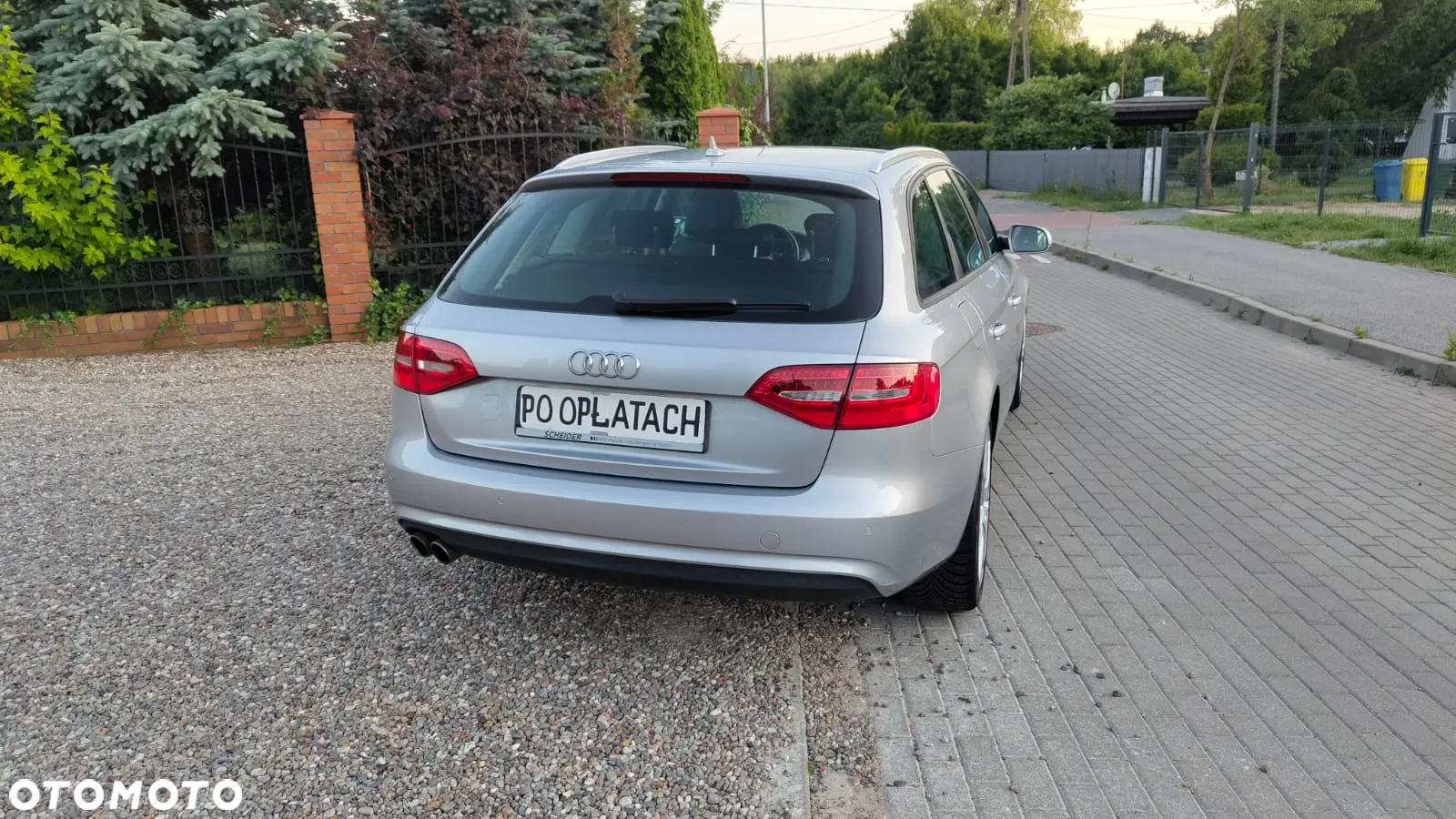 Audi A4 Avant 2.0 TDI DPF clean diesel multitronic Attraction - 16