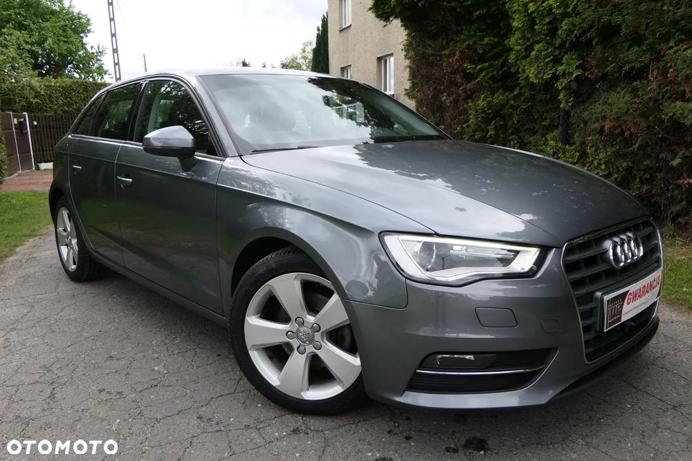 Audi A3 Sportback 1.4 TFSI S tronic Ambiente - 4