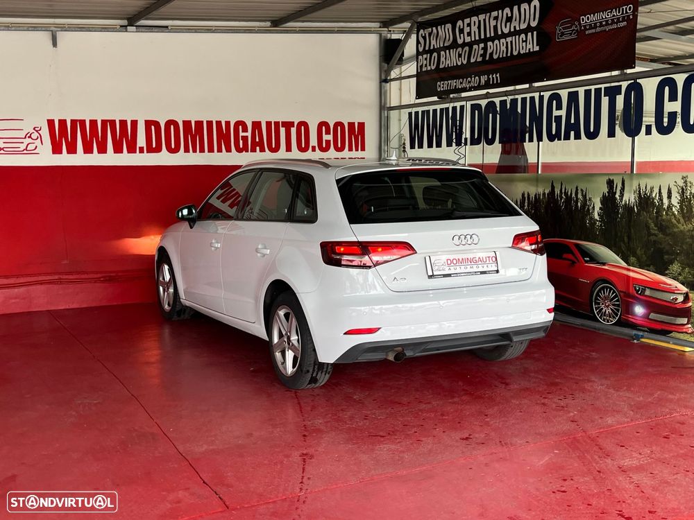 Audi A3 Sportback 1.6 TDI Sport - 4
