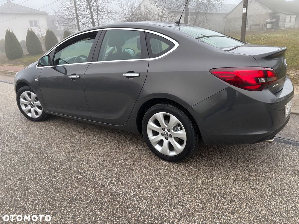 Opel Astra 1.4 Turbo - 3