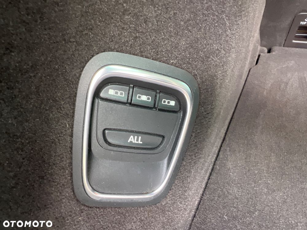 Renault Espace 1.6 dCi Energy Initiale Paris EDC - 35
