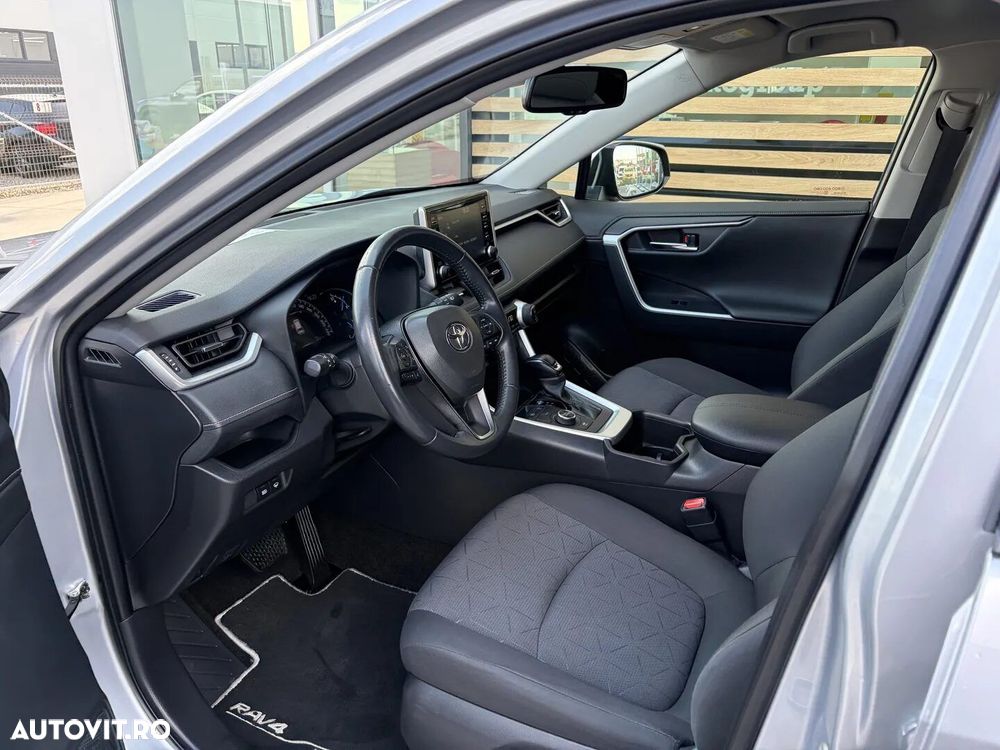 Toyota RAV4 - 15