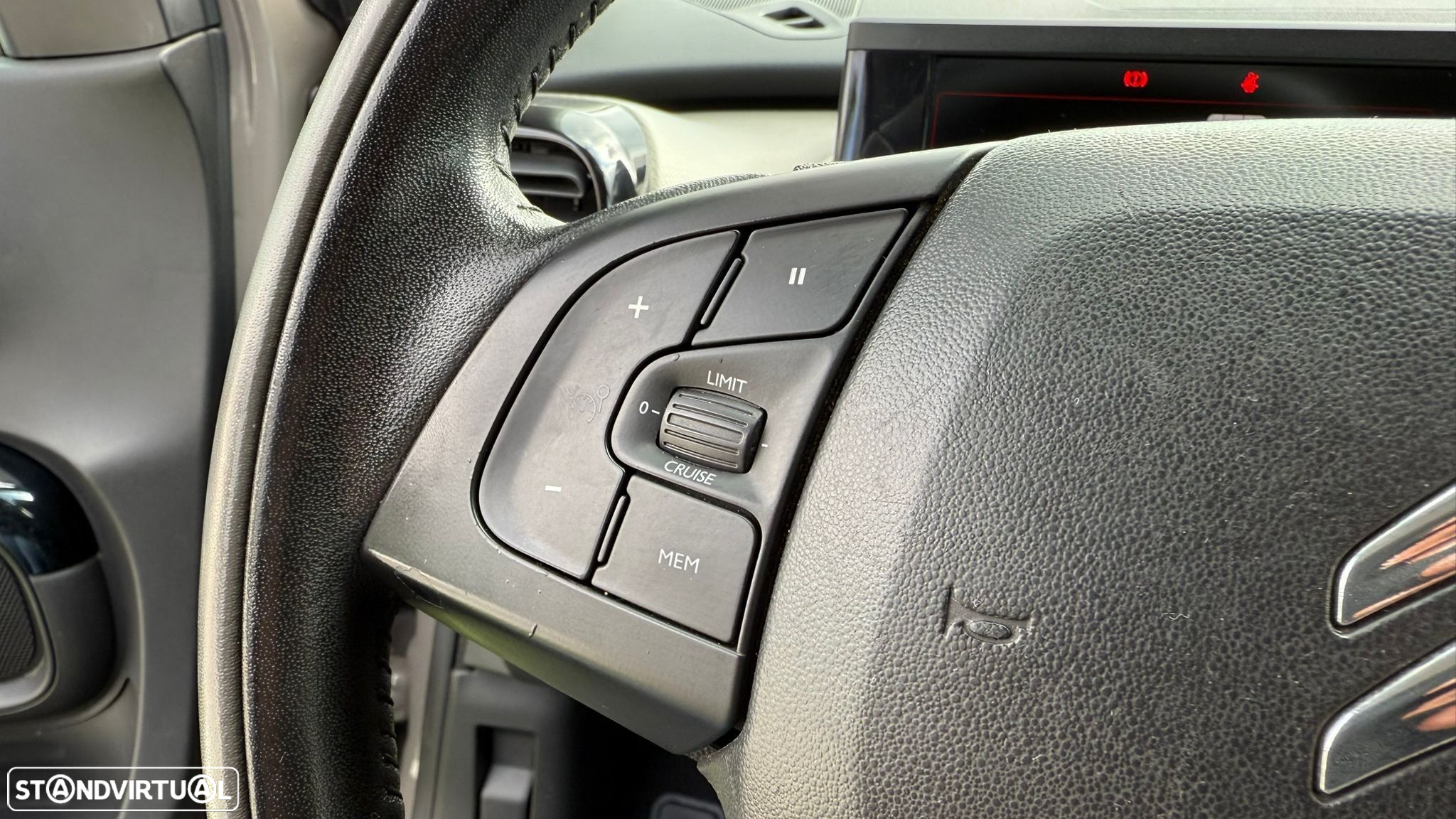 Citroën C4 Cactus 1.2 PureTech Shine - 22