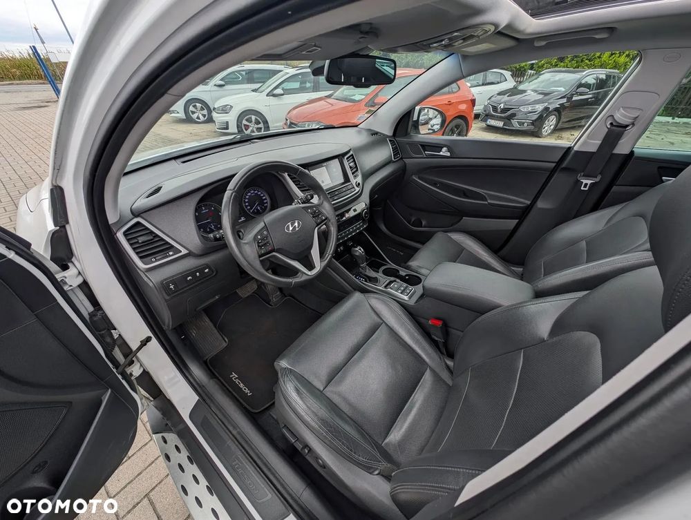 Hyundai Tucson blue 1.7 CRDi 2WD DCT Premium - 19