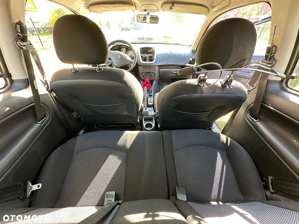 Peugeot 206 - 18