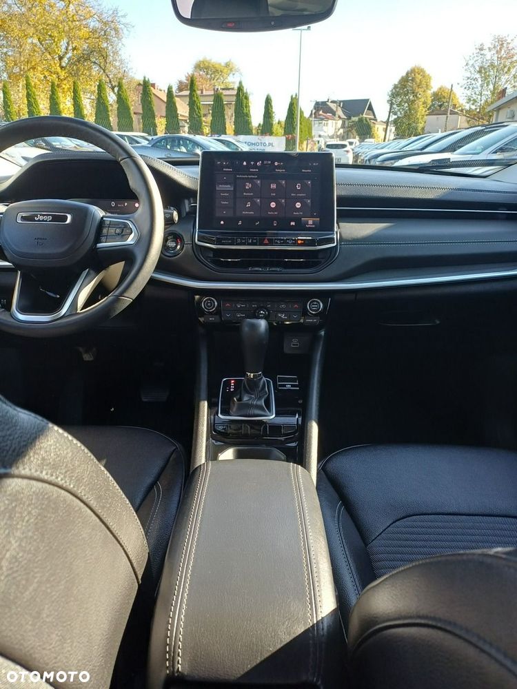 Jeep Compass - 22