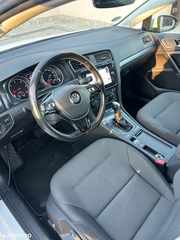 Volkswagen Golf 1.6 TDI DSG Highline - 8