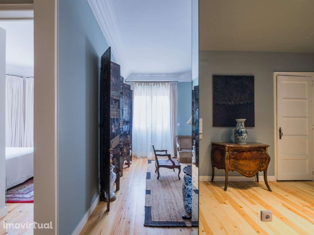 Lapa | Exclusivo Apartamento T2 com 2 Suítes e 3 Salas - Grande imagem: 4/44