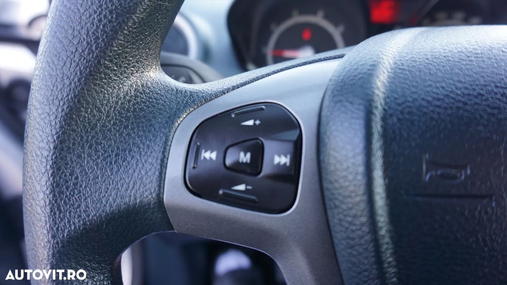 Ford Fiesta 1.25 Ambiente - 22