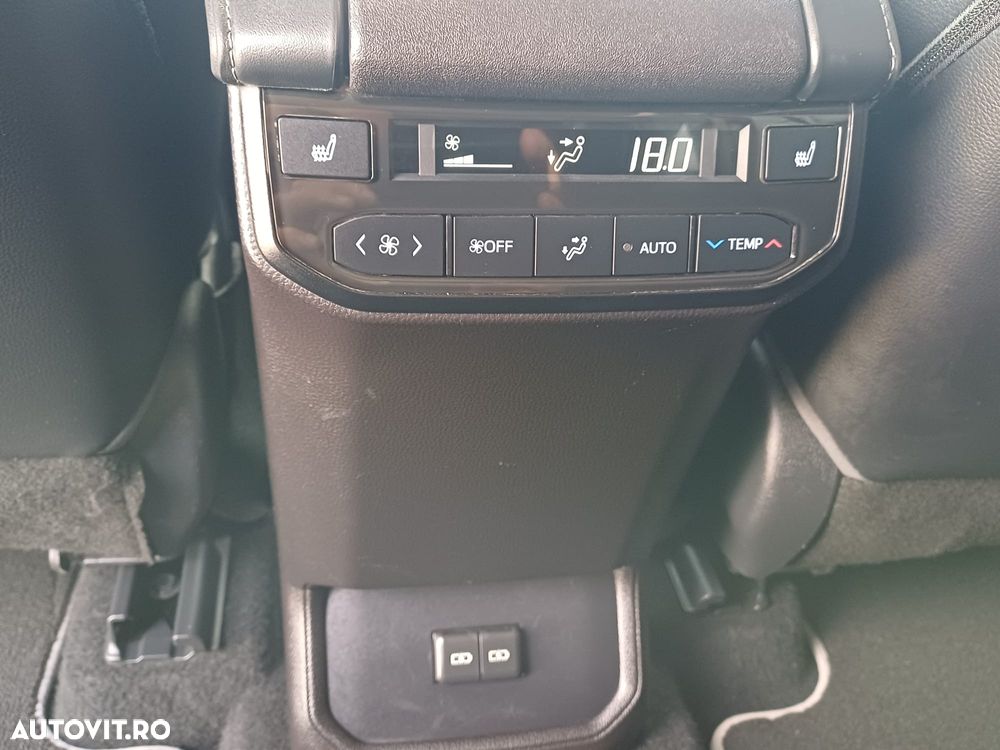 Toyota Highlander 2.5 L Dynamic Force 248CP Luxury Metallic - 11