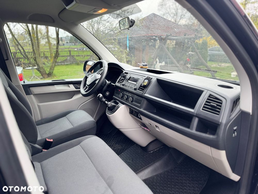 Volkswagen Transporter - 11