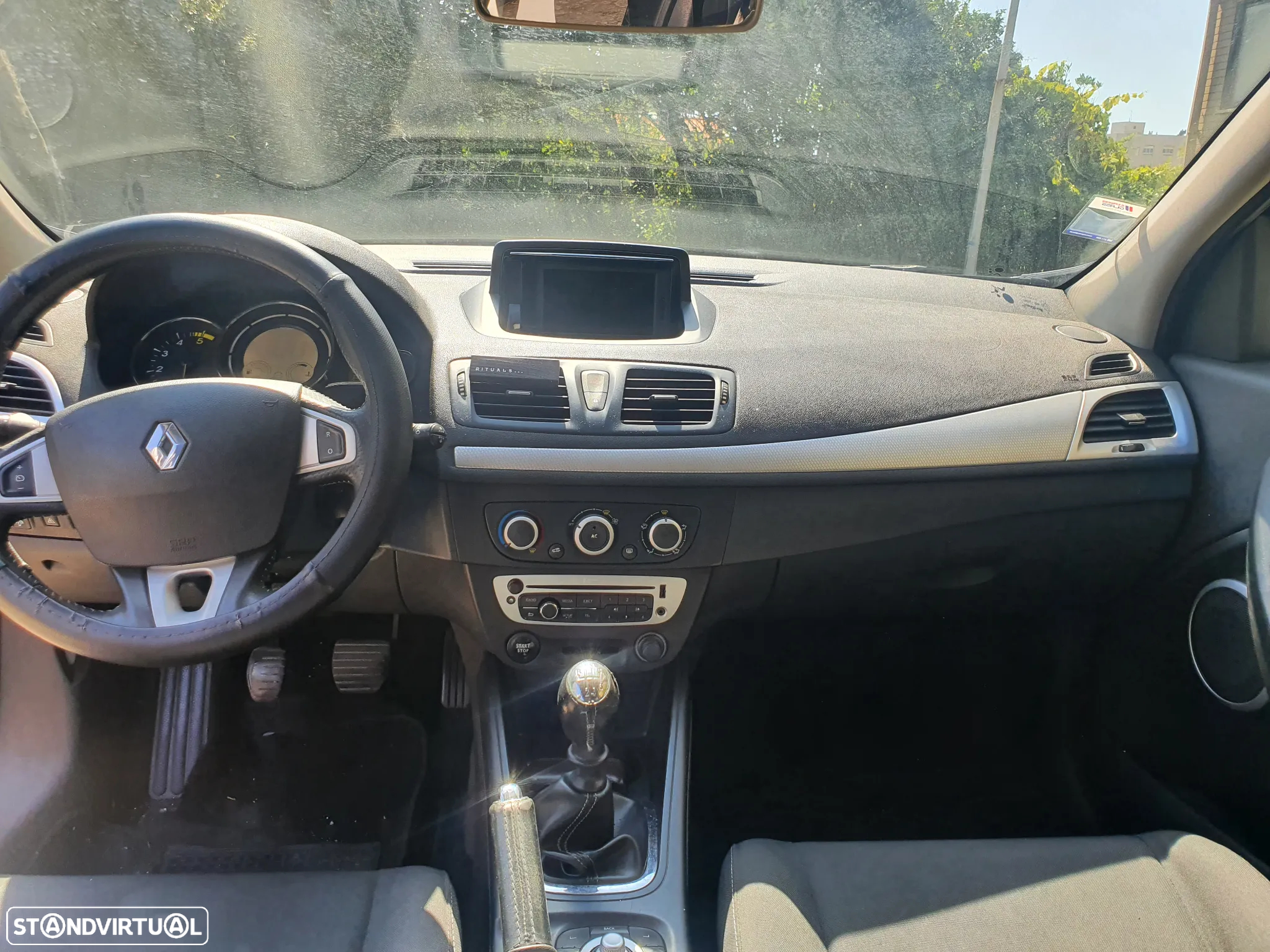 Renault Mégane Sport Tourer 1.5 dCi Comfort SS - 6