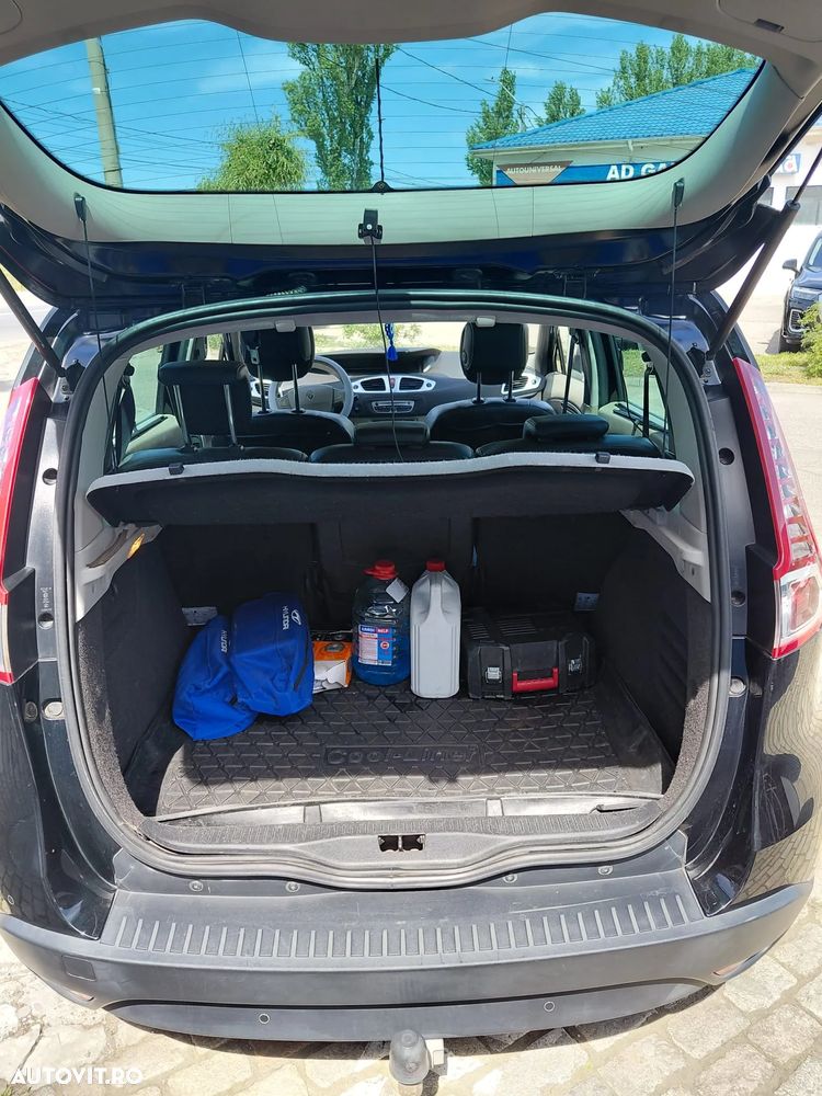 Renault Scenic - 18