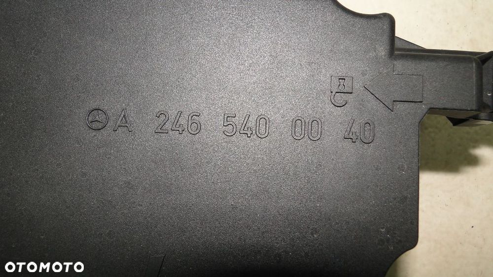 MERCEDES B-KLASA W246 A-KLASA W176 SKRZYNKA BEZPIECZNIKÓW SAM - 6