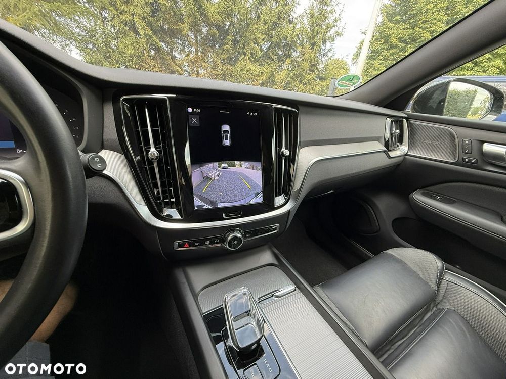 Volvo V60 Cross Country B4 D AWD Plus - 39