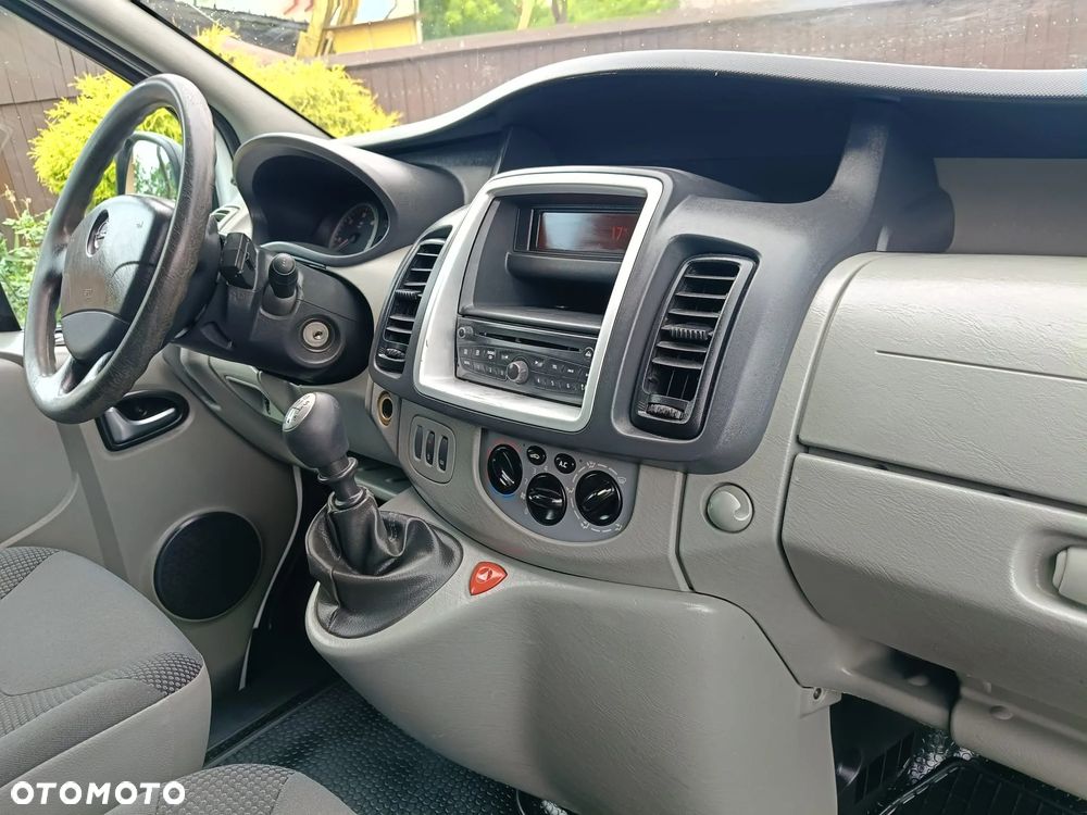 Opel Vivaro - 14