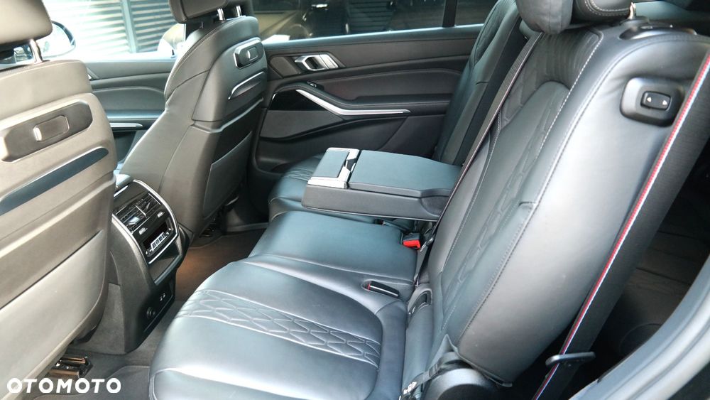 BMW X7 xDrive40d - 11
