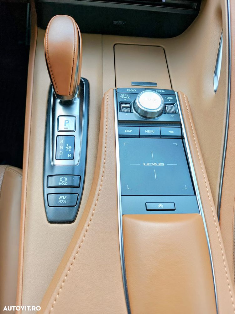Lexus LC 500h - 22