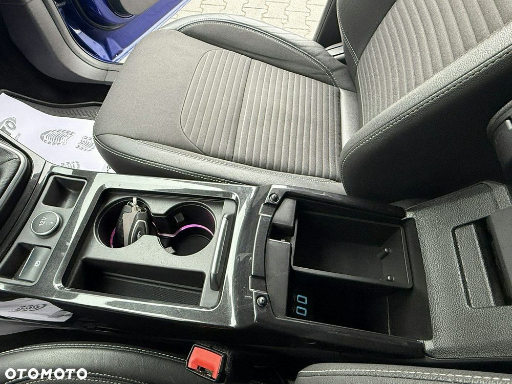 Ford Kuga 2.0 TDCi 4x2 Titanium - 18