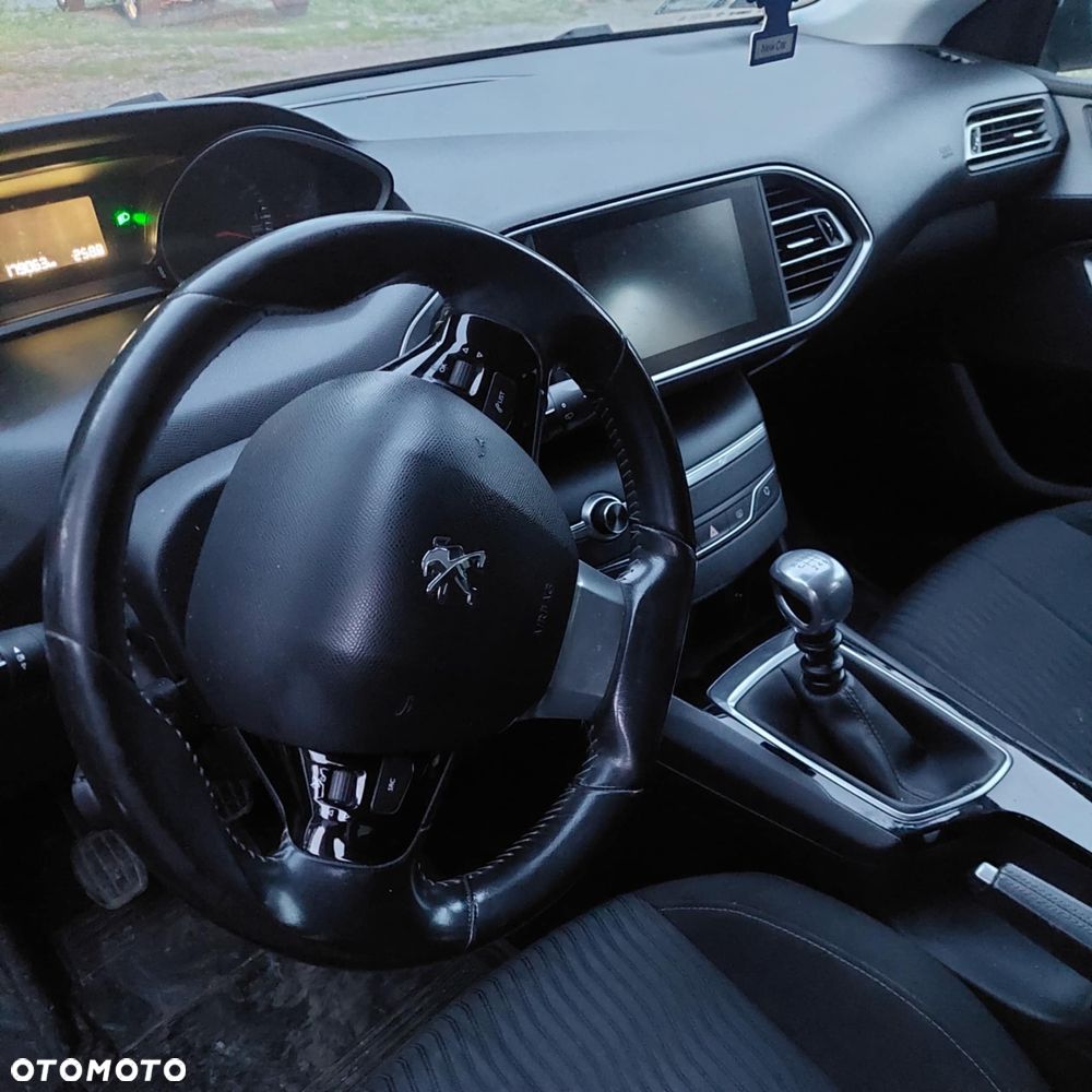 Peugeot 308 1.6 THP Active - 7