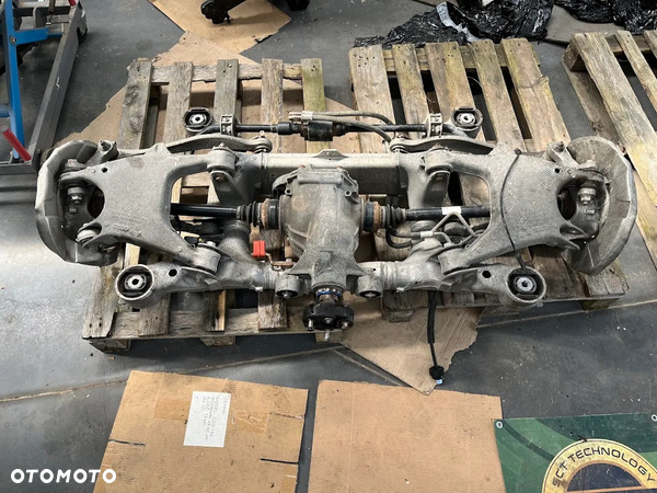 BMW 7 F01 Sanki wózek tył wachacze