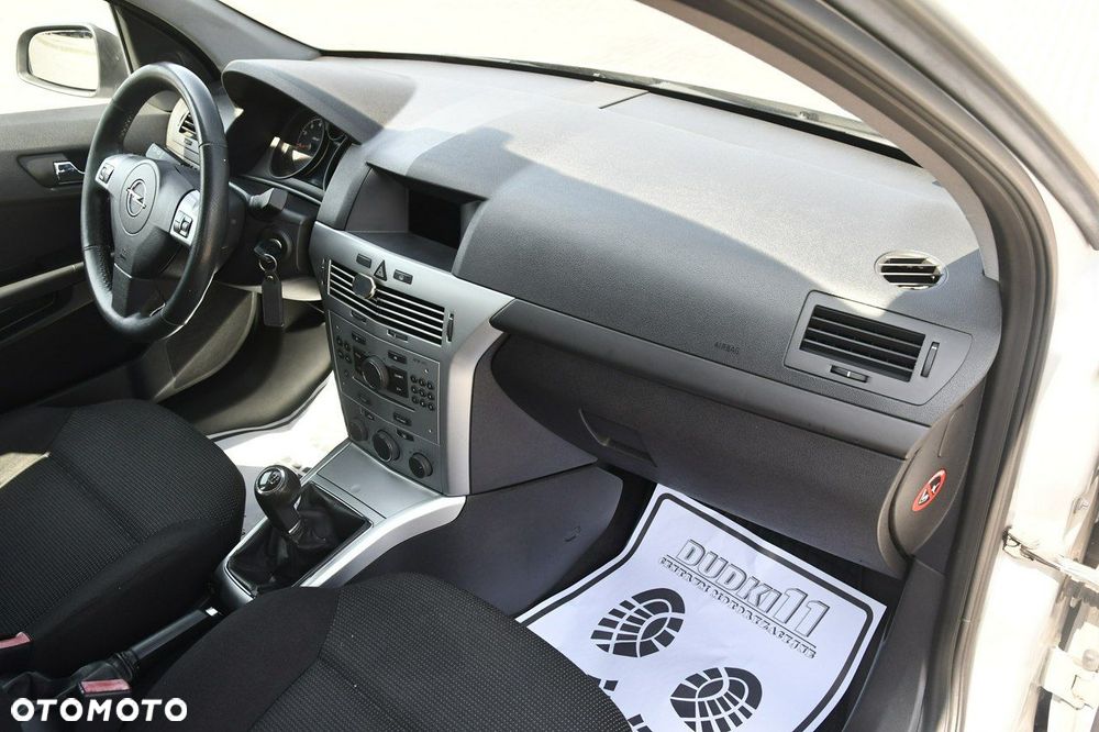 Opel Astra - 24