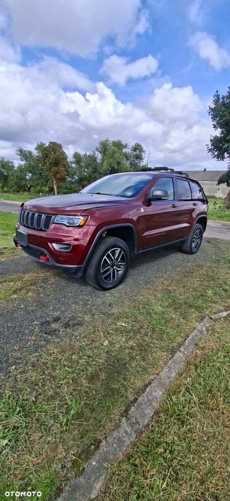 Jeep Grand Cherokee - 1