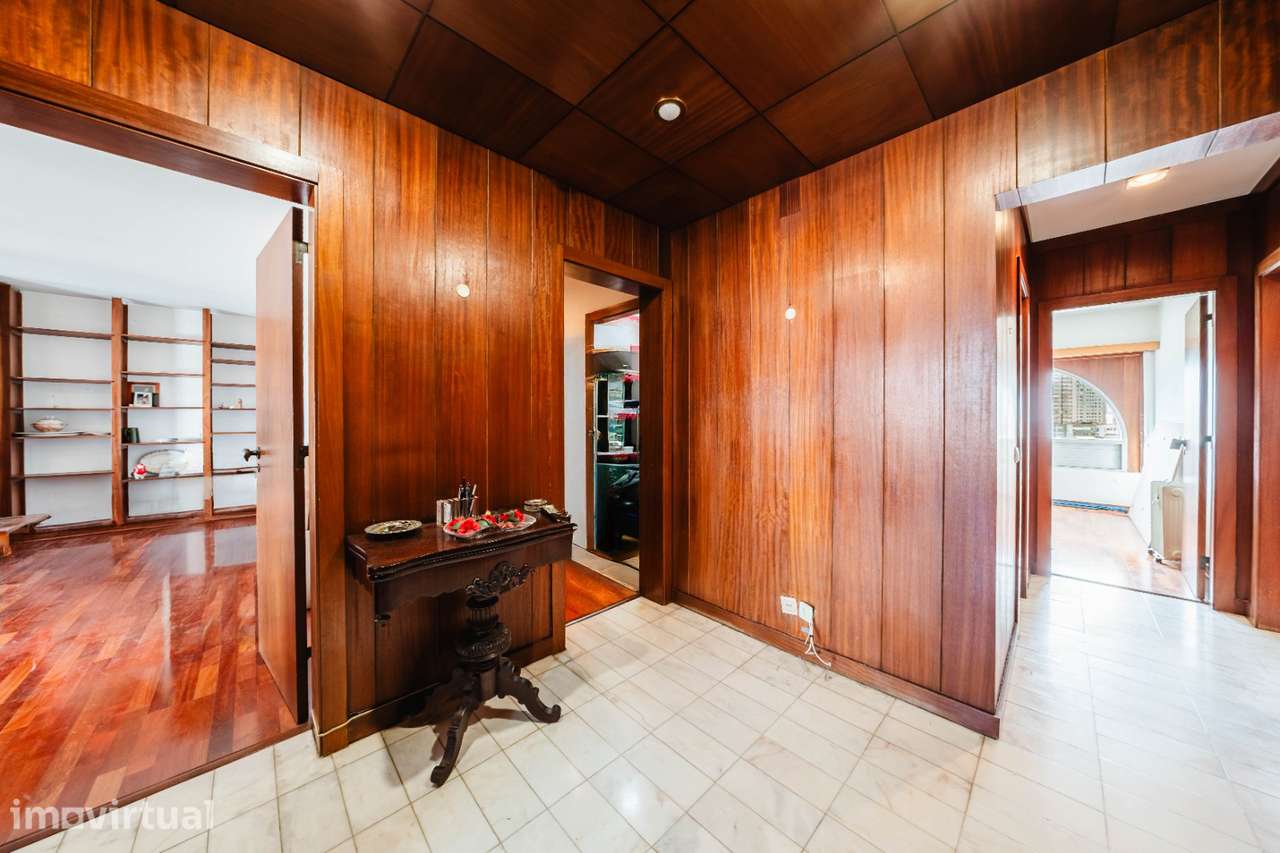 Exclusivo Apartamento T4 no Areeiro – Vista Panorâmica - Grande imagem: 3/21