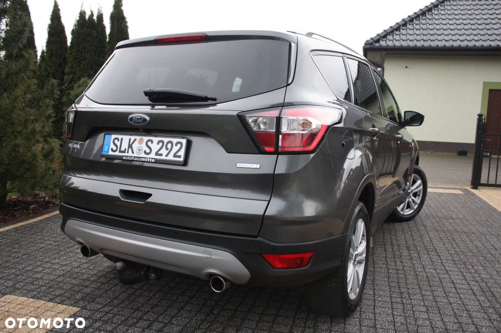 Ford Kuga 1.5 EcoBoost 2x4 Trend - 25