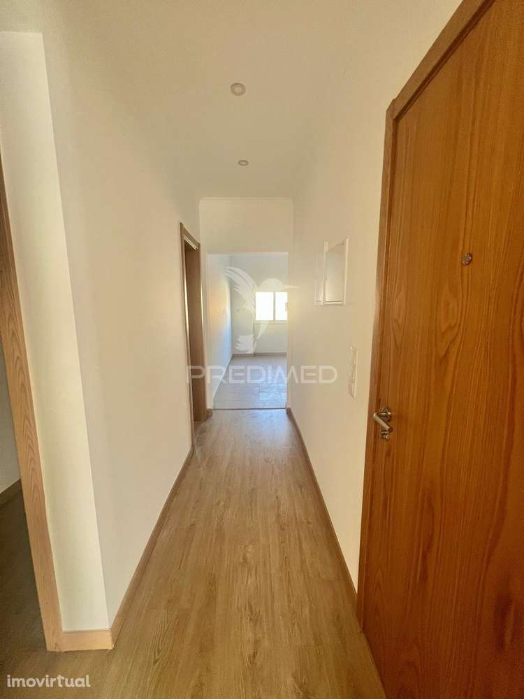 Apartamento T2 totalmente remodelado - Baixa da Banheira - Grande imagem: 5/20