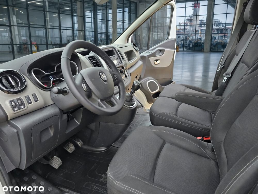 Renault TRAFIC - 10