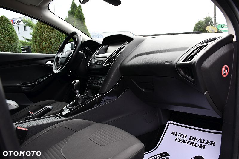 Ford Focus 1.5 TDCi DPF Start-Stopp-System Titanium - 6