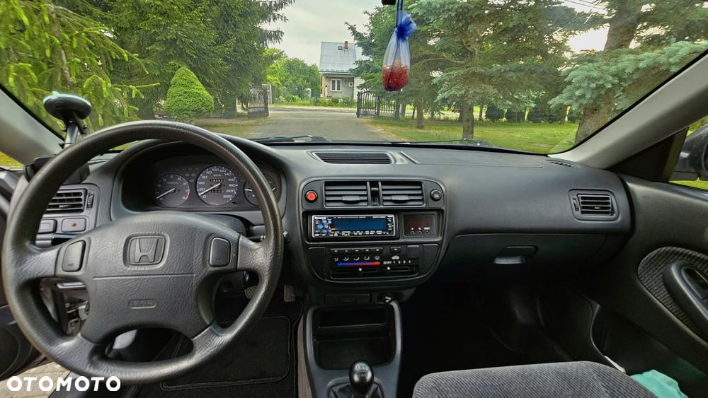 Honda Civic 1.4i S - 8