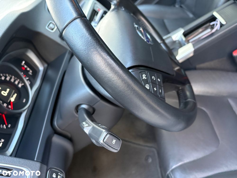 Volvo V60 ver-d3-geartronic - 15
