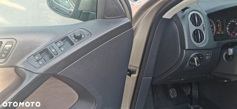 Volkswagen Tiguan 1.4 TSI Trend&Fun - 16