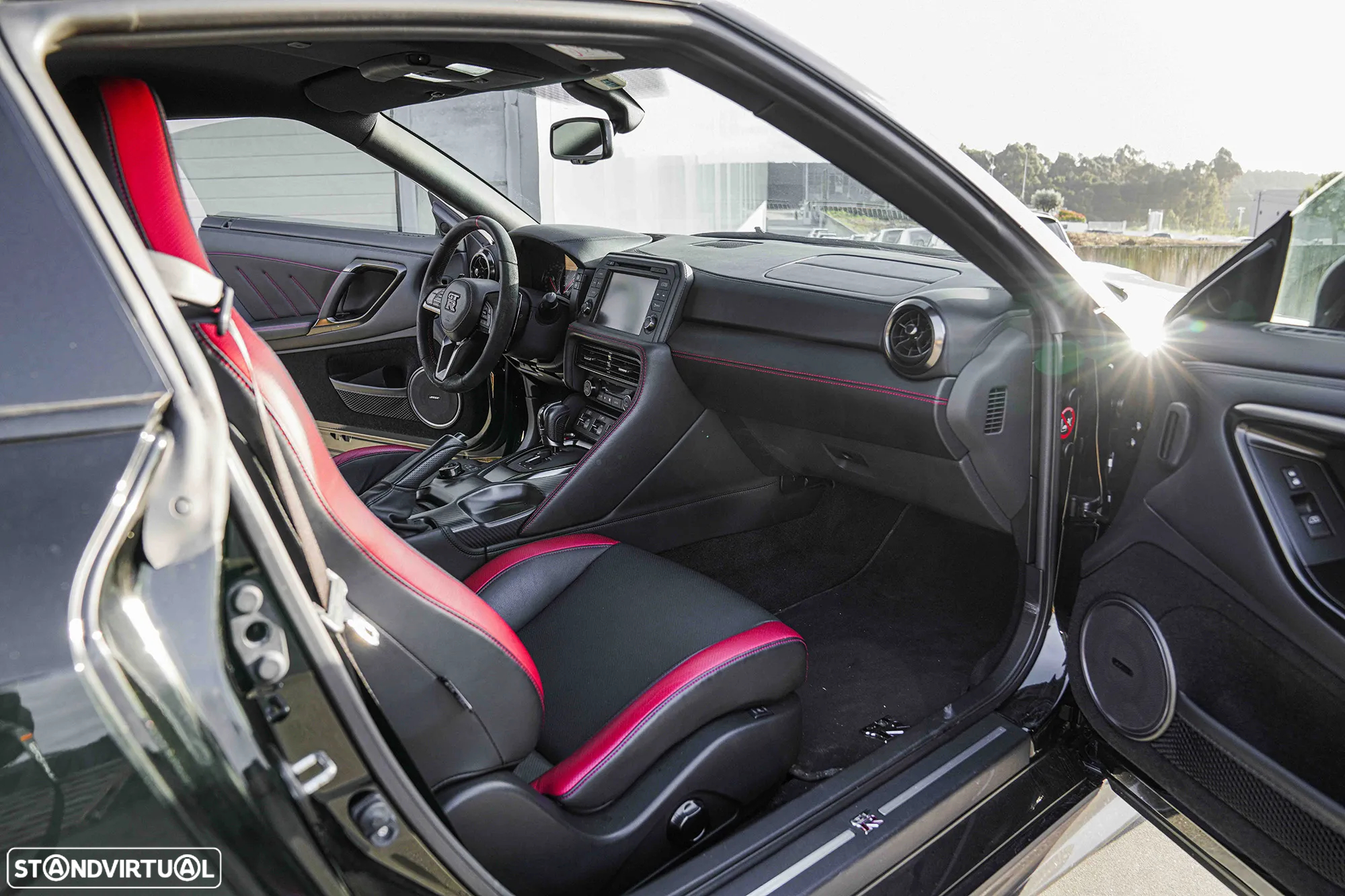 Nissan GT-R Black Edition - 18