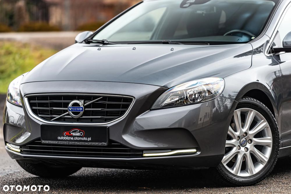 Volvo V40 D2 Momentum - 5