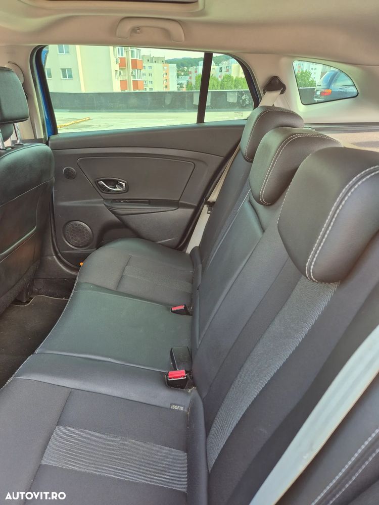 Renault Megane ENERGY dCi 110 Start & Stop Bose Edition - 7