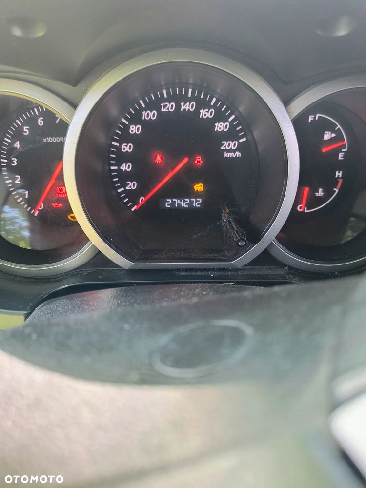 Suzuki Grand Vitara 2.0 - 10