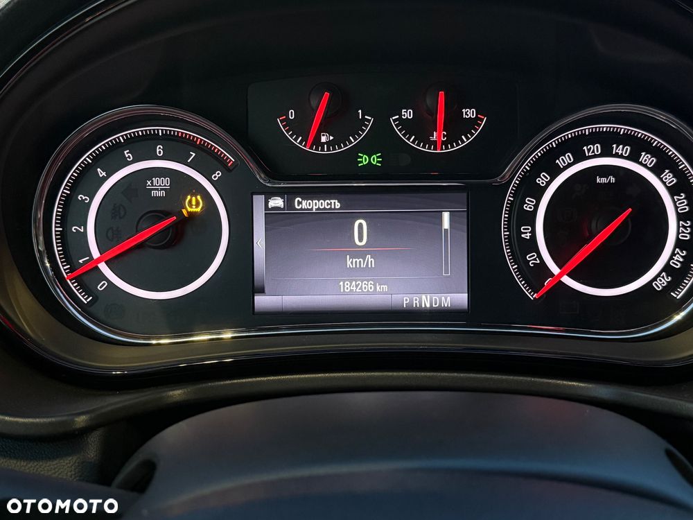Opel Insignia - 11