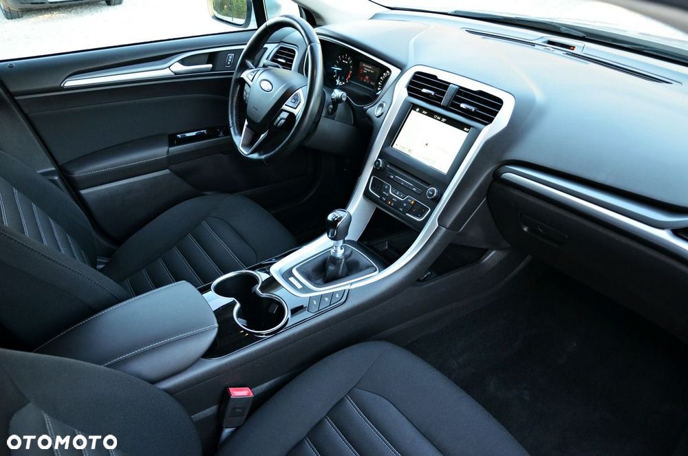 Ford Mondeo 2.0 TDCi STart-Stopp Titanium - 37
