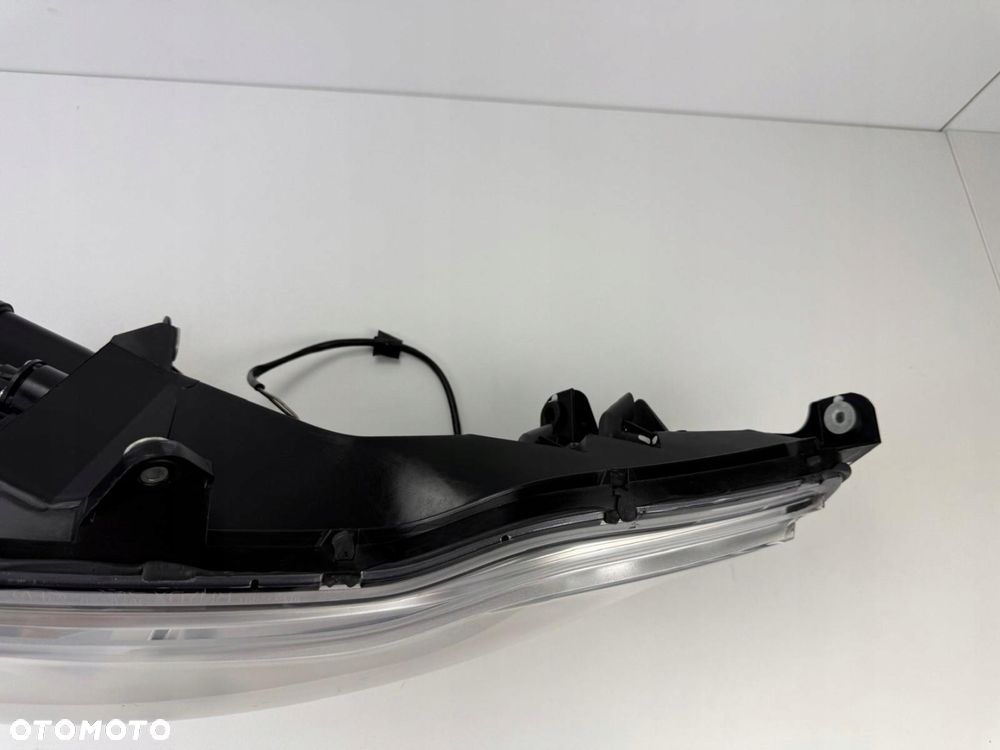 Lampa przednia prawa Can-Am Spyder RT-S 2012+ - 7