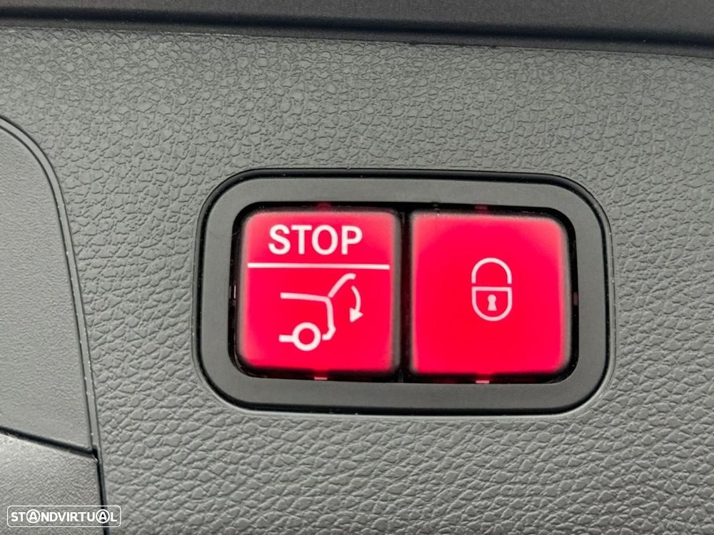 Mercedes-Benz EQC 400 4Matic - 25