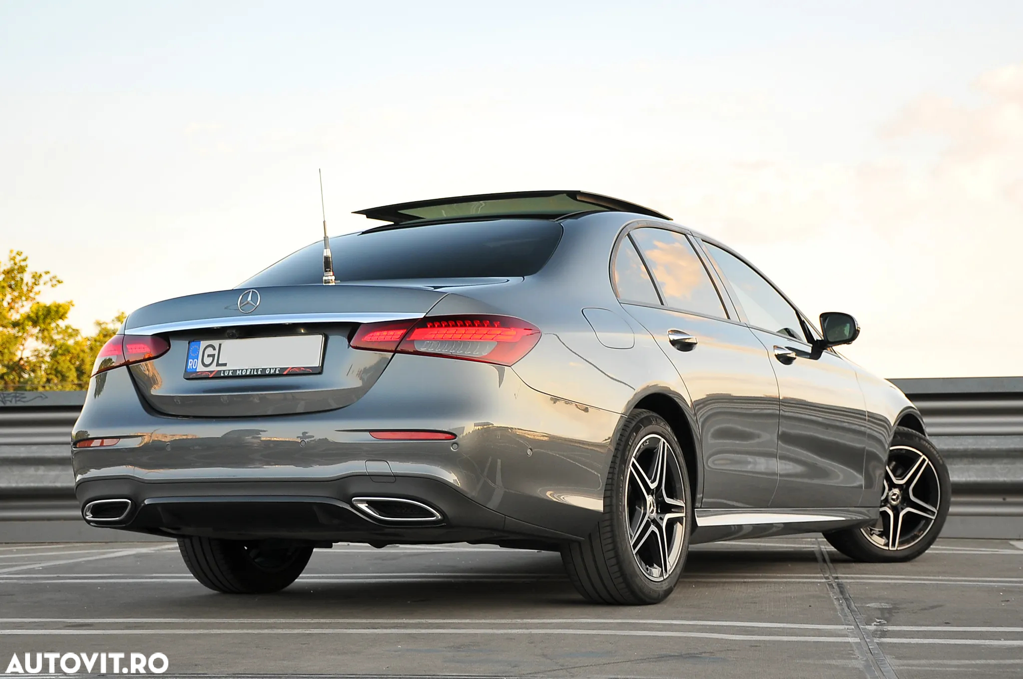 Mercedes-Benz E - 2