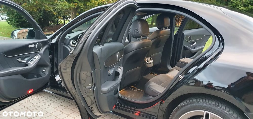 Mercedes-Benz Klasa C 220 d 9G-TRONIC - 19