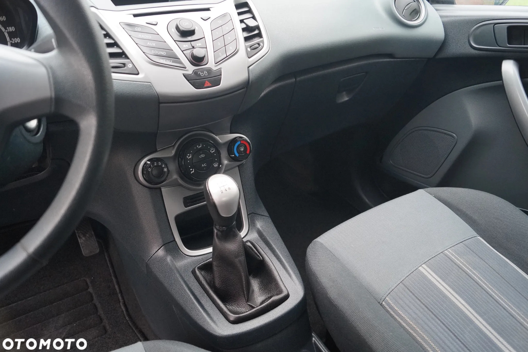 Ford Fiesta 1.25 Trend - 17