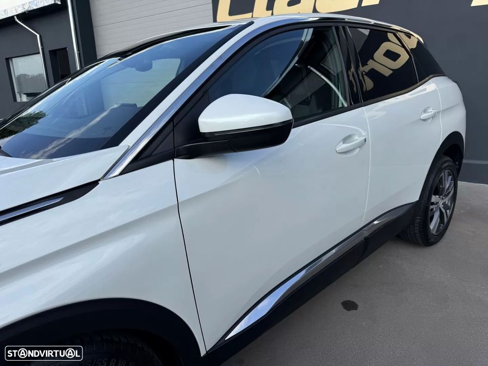 Peugeot 3008 1.2 PureTech Allure Pack - 19