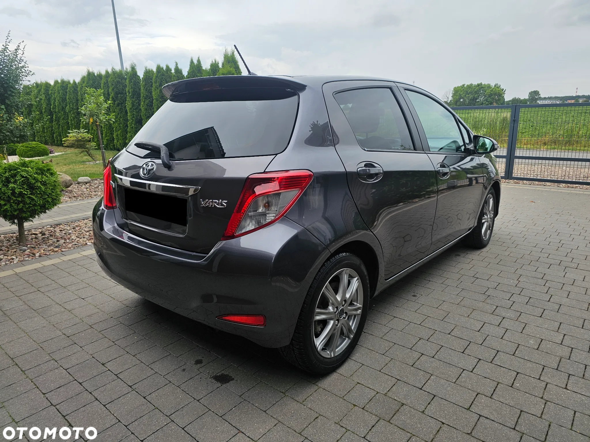 Toyota Yaris 1.4 D-4D Sol - 4