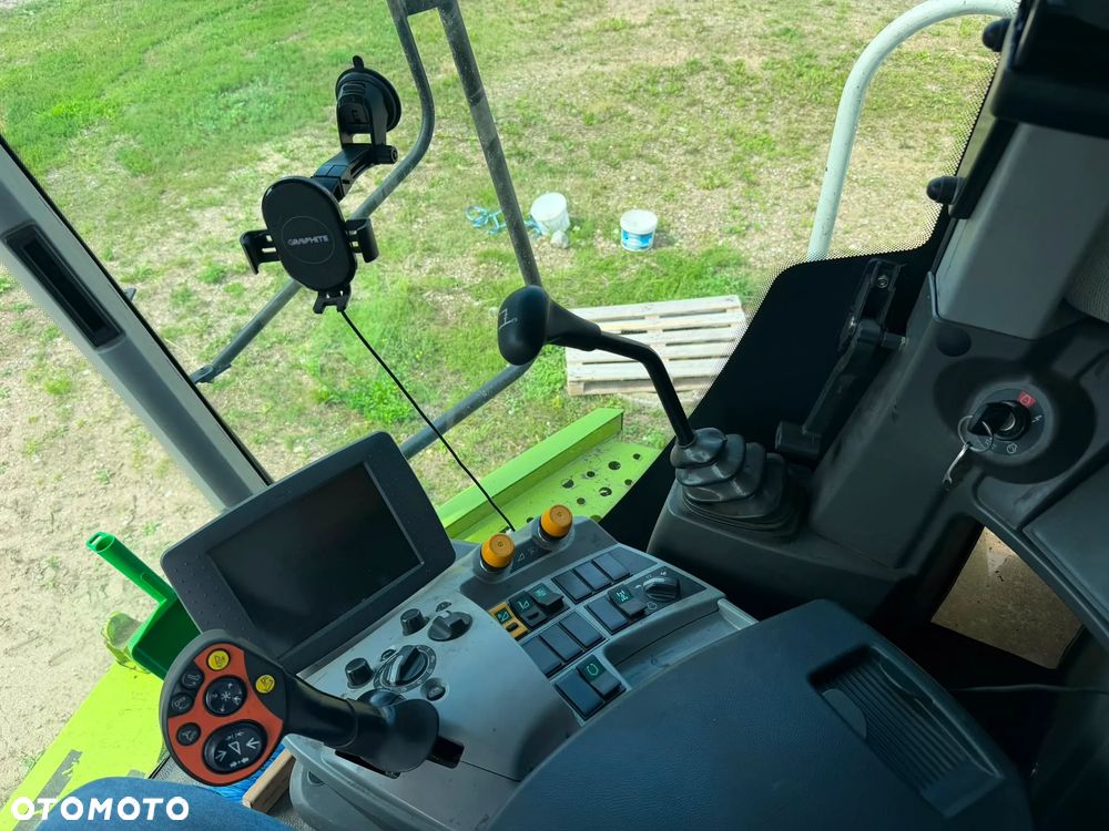 Claas Tucano 420, heder CLAAS VARIO 560, przystawka do kukurydzy CLAAS CORIO 675FC - 14