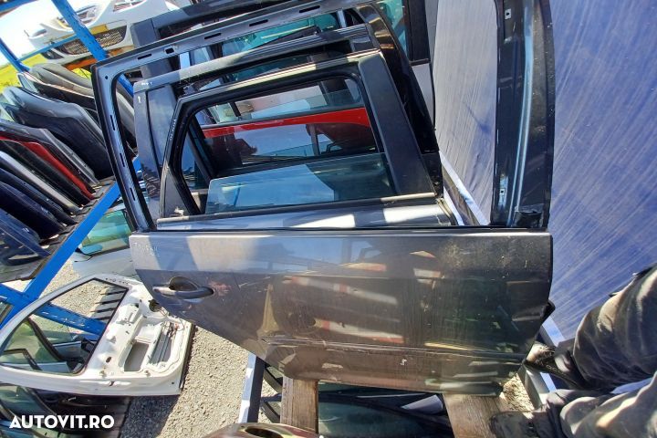 Usa / Portiera spate dreapta Volkswagen VW Touran 1 [2003 - 2006] Min - 4